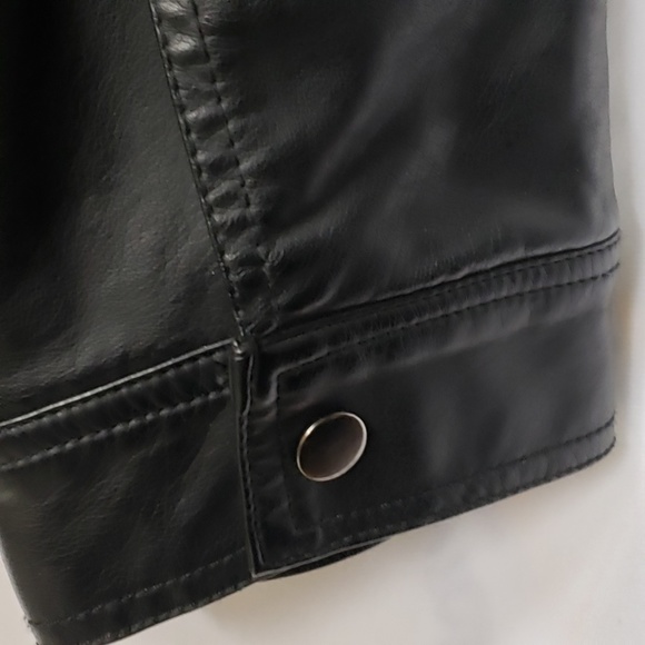 Ladies Black Faux Leather Lined Zippered Jacket With Ribbed Knit Collar - Picture 5 of 7